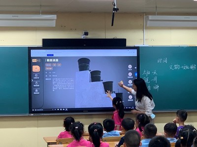 開學季鞏固“雙減”進行時,鴻合助全國中小學教育信息化再升級